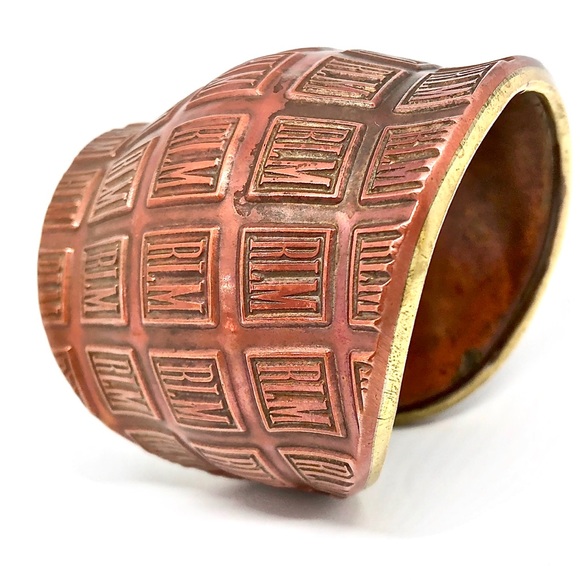 RLM One-of-a-Kind Gamma Cuff for Small Wrists - Picture 6 of 8